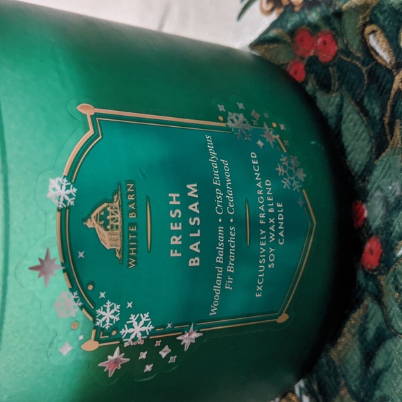 White Barn Fresh Balsam 3-Wick Candle New Woodland Eucalyptus Fir Cedarwood - Picture 4 of 5